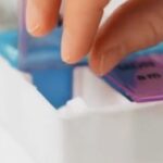 Thuisverpleging Voetzorg SaCura Sanne Jeunen zelfstandig thuisverpleegkundige Limburg regio Lanaken Genk Zutendaal thuiszorg thuisverpleegkundige thuisverpleegster verpleegster aan huis wondzorg palliatieve thuiszorg windels aandoen steunkousen aandoen medicatie klaarzetten medicatiebeheer wassen aankleden helpen met een bad of douche nemen helpen met aankleden dagelijkse hygiëne nagels knippen scheren bloedname bloednames bloed afnemen stomazorg verzorgen van stoma postoperatieve thuiszorg zorg na operaties inspuitingen wondzorg infuustherapie en sondevoeding voetzorg pedicure aan huis eksterogen eelt mycose nagelcorrectie nagelregulatie wrat frezen nagelbeugel nagels knippen